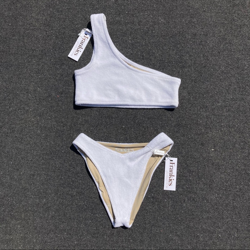 New Frankie’s Bikinis Terry Barb Swim Set White Small